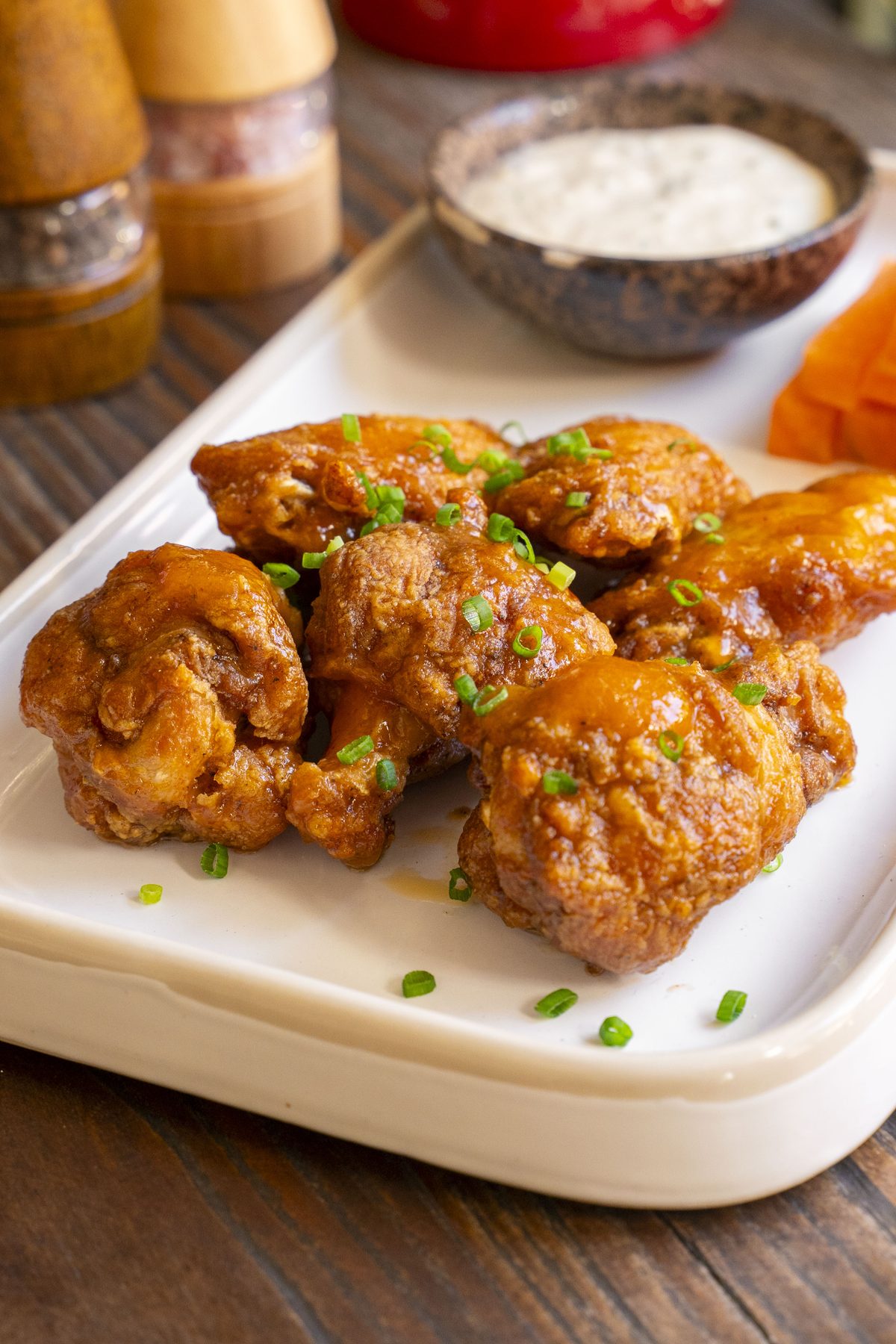 Buffalo Wings at LEO & LILY